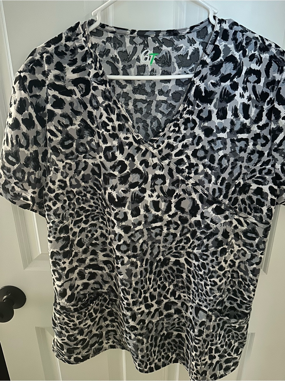 Like New! Women's Black & White Leopard Print Scrub Top